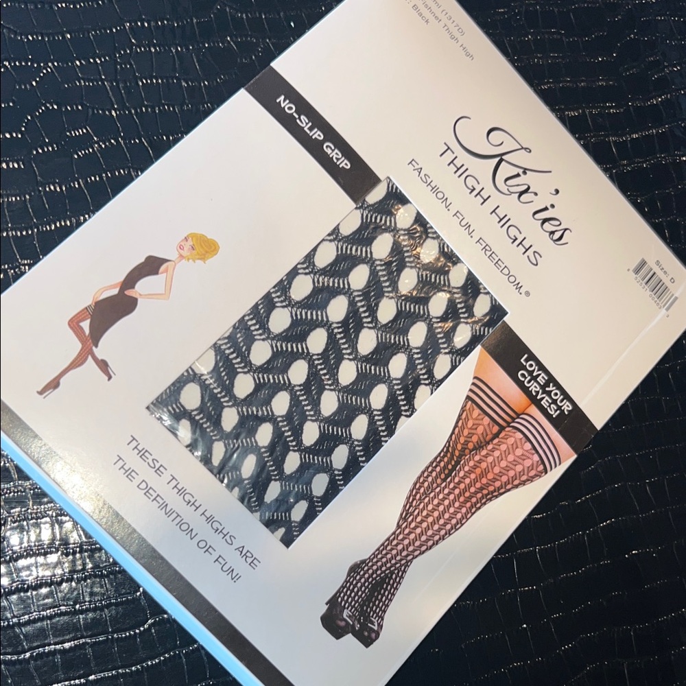 RARE KIX’IES Mimi Circle Fishnet Thigh Highs - Size D (Hard to Find!) 🖤